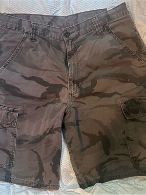 Wrangler Olive Green Camo Shorts
